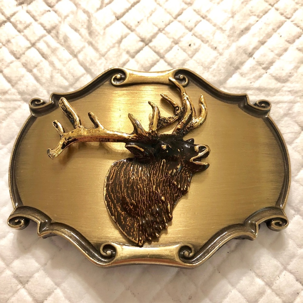 Beautiful Elk bust belt buckle